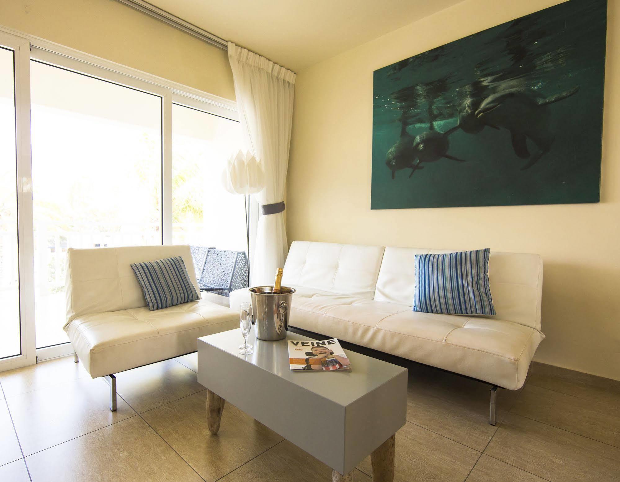 Dolphin Suites & Wellness Curacao Willemstad Eksteriør bilde